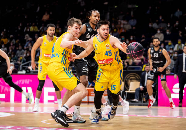 微妙平衡 微妙平衡