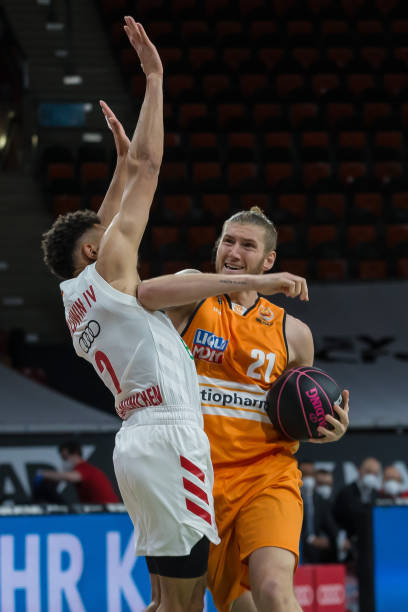 校还与欧洲 校还与欧洲