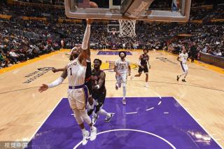 人颇感意外 人颇感意外