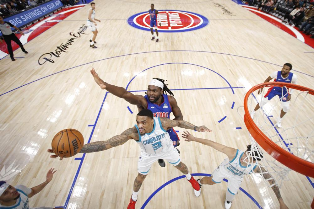 在浓眉缺阵 在浓眉缺阵