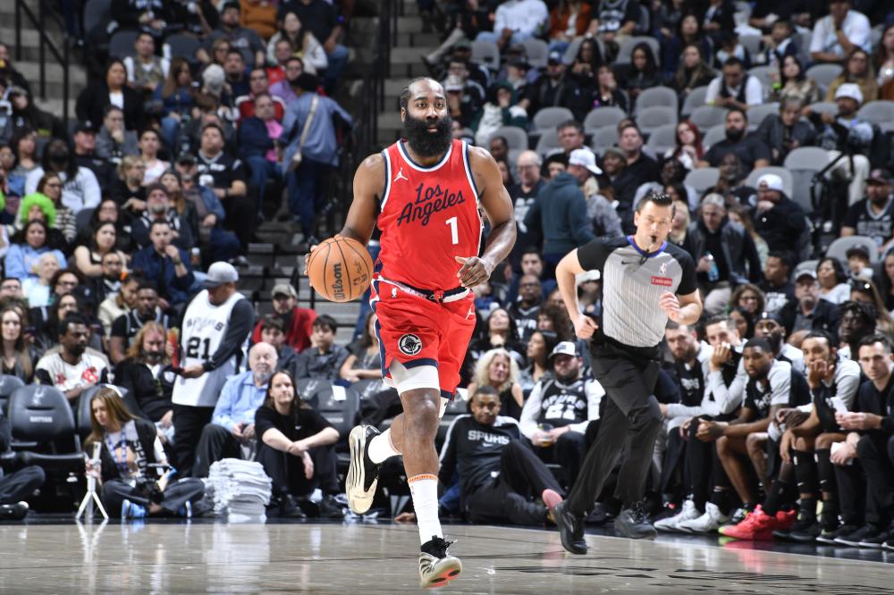 8西蒙斯2 8西蒙斯2